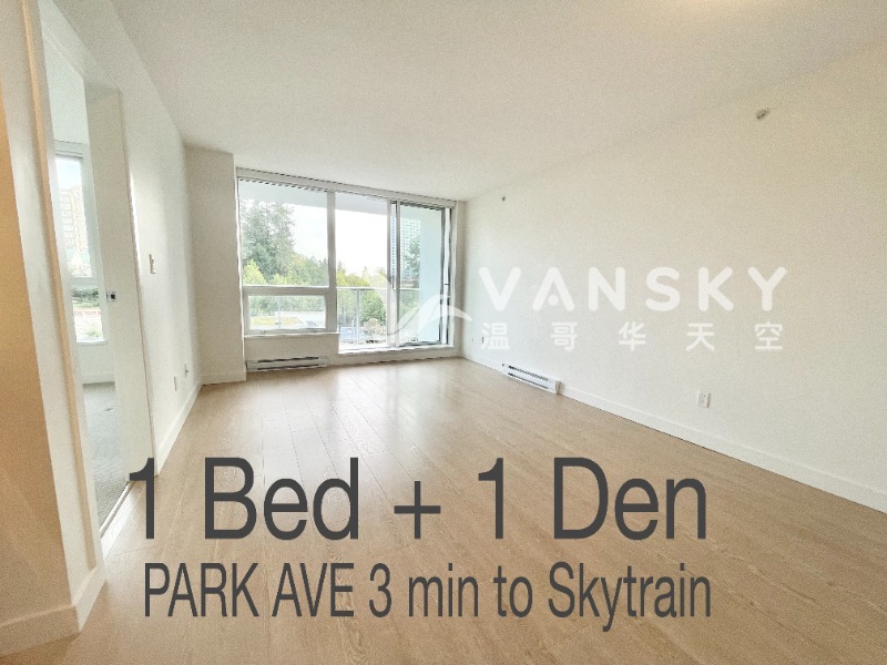 251022193330_Surrey Apt living room front pic02.jpg